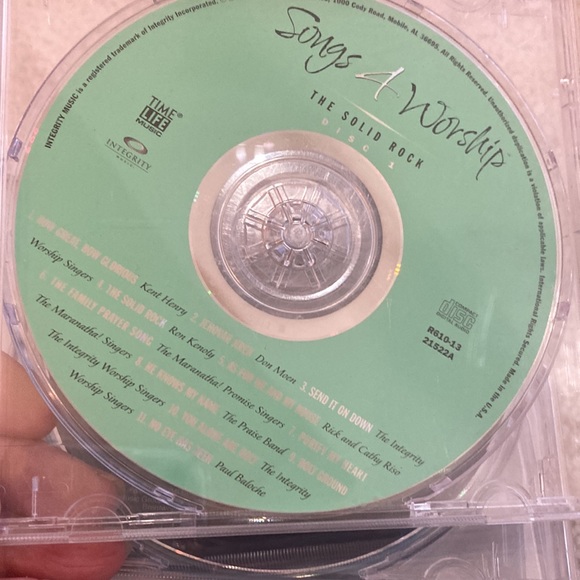 10 Contemporary Christian CDs in great condition - Picture 2 of 11